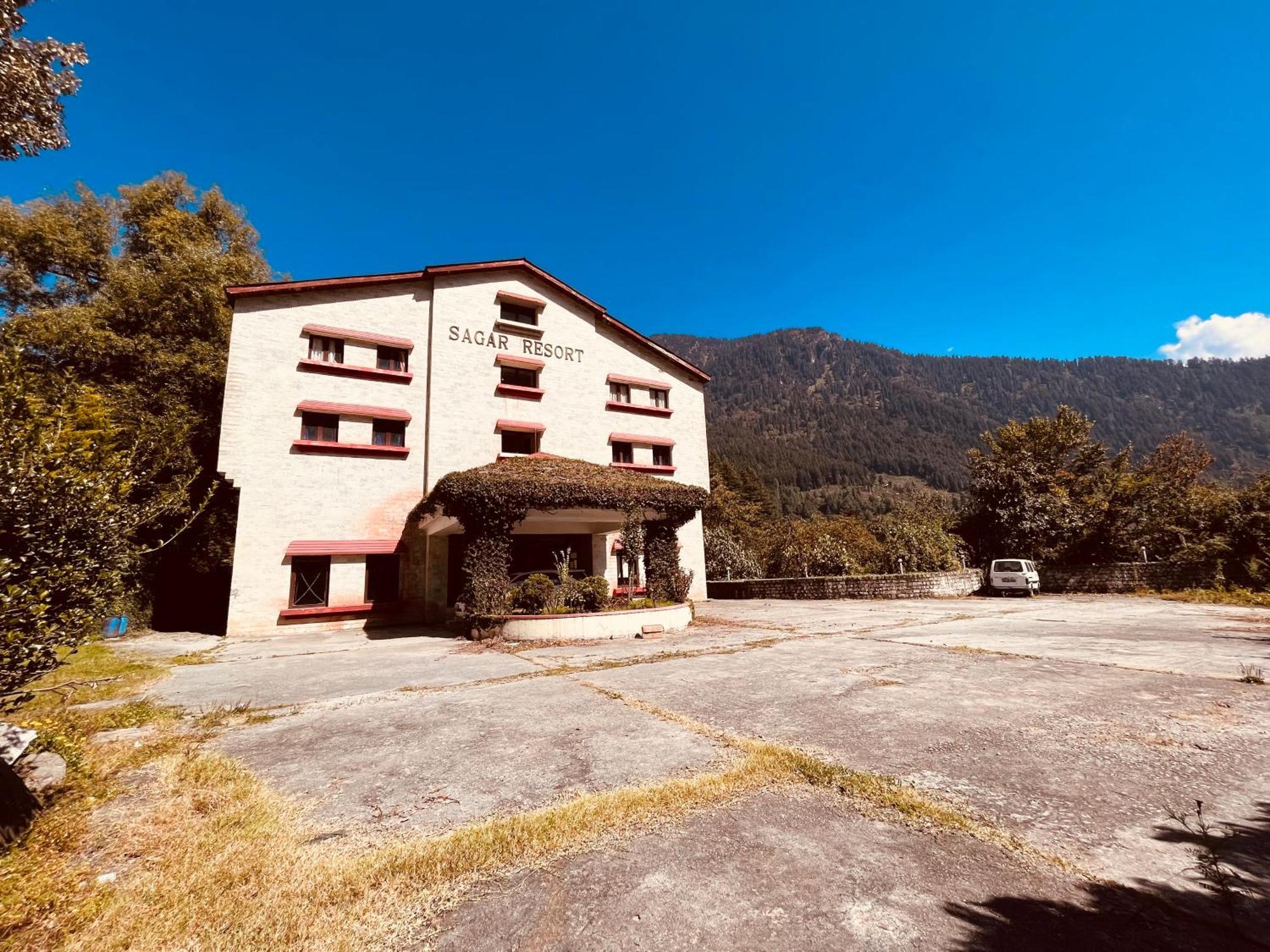 Sagar Resort !! Mountain View ! Luxury Stay ! Family Resort ! Private Parking ! Near Mall Road Manali  Ngoại thất bức ảnh