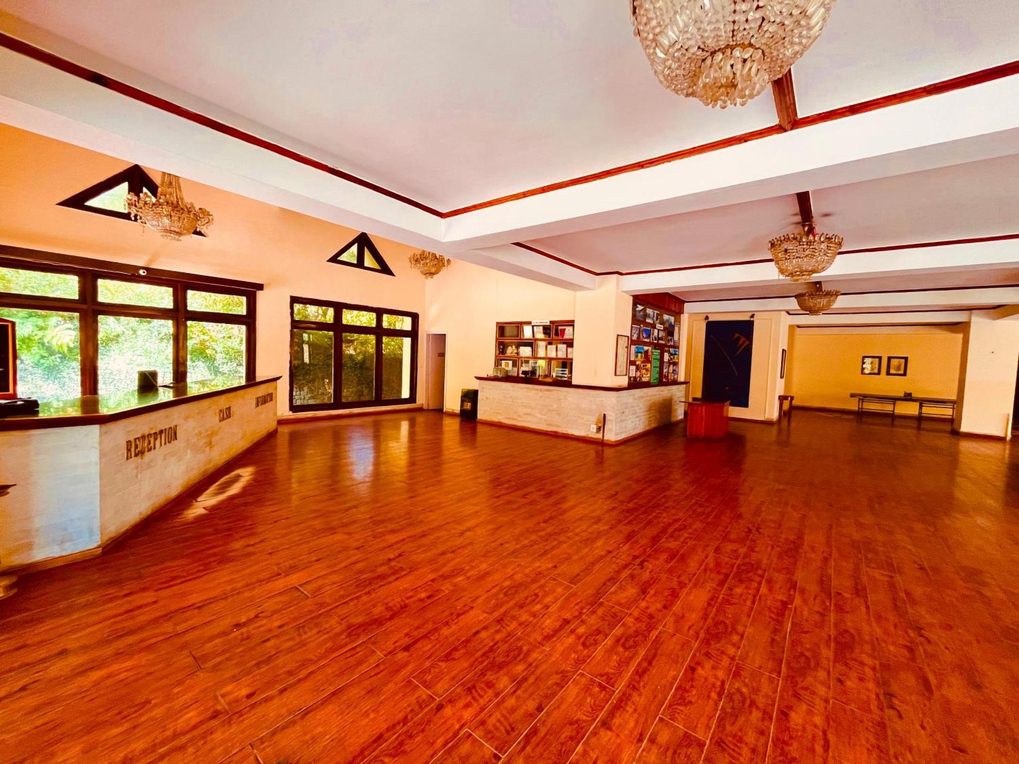 Sagar Resort !! Mountain View ! Luxury Stay ! Family Resort ! Private Parking ! Near Mall Road Manali  Ngoại thất bức ảnh